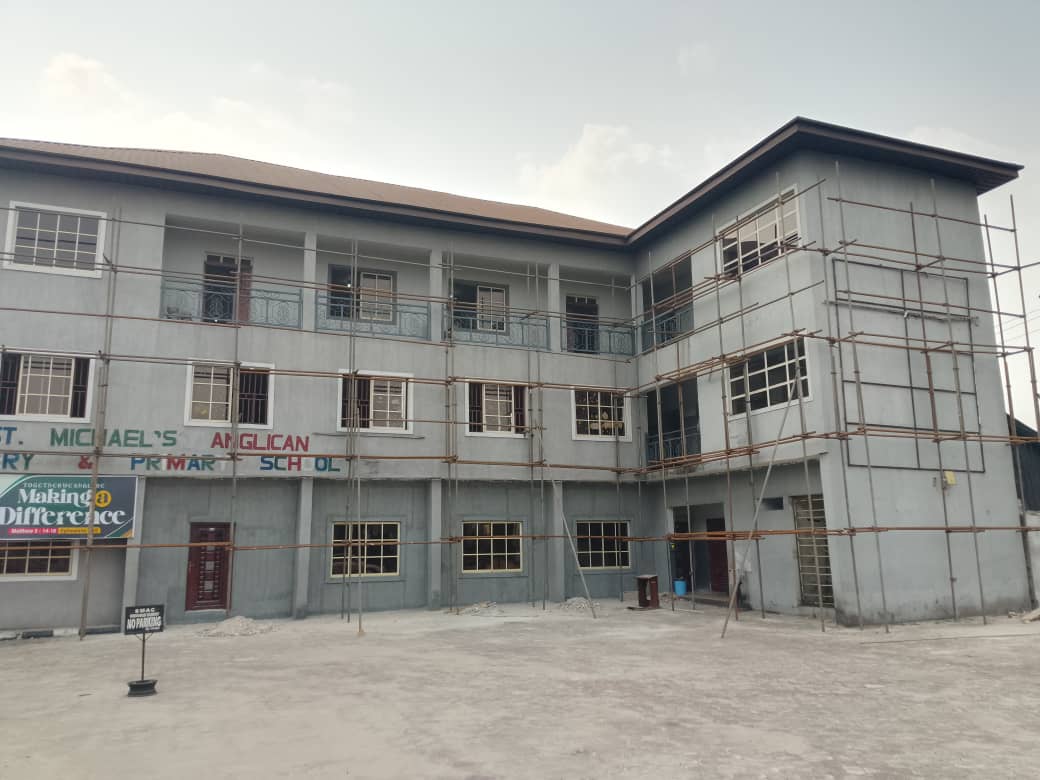 School building scaffolding