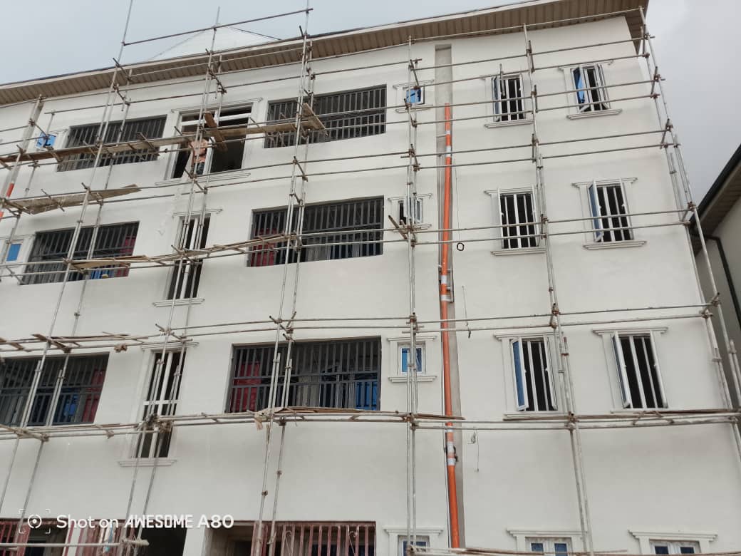 Multi-storey residential scaffolding